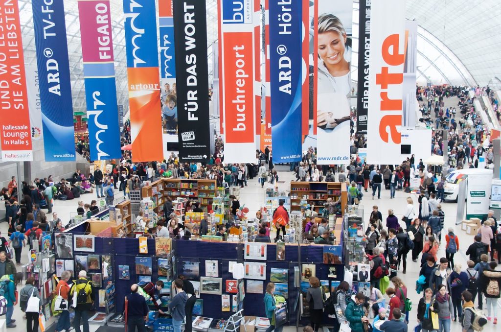 The arrangement of an exhibition stand